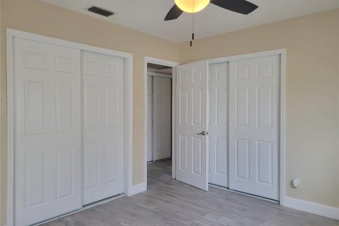 Villa ou maison à louer à Saint Petersburg, Floride: 3 chambres, 154.22 m2 № 2412523 - photo 23