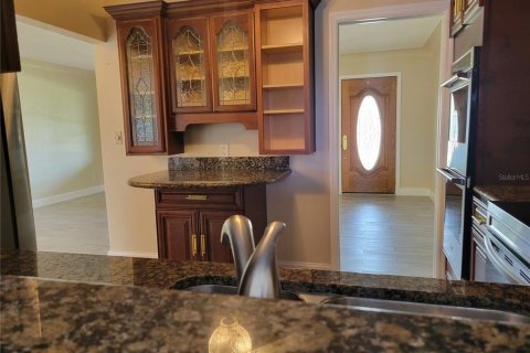 Villa ou maison à louer à Saint Petersburg, Floride: 3 chambres, 154.22 m2 № 2412523 - photo 15