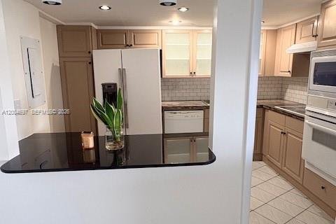 Condo in Miami, Florida, 2 bedrooms № 2090794 - photo 19