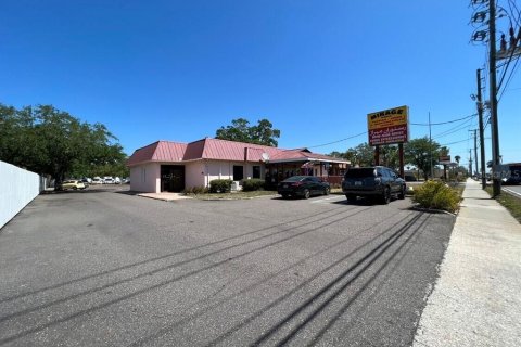 Propiedad comercial en Clearwater, Florida 331.75 m2 № 2107435
