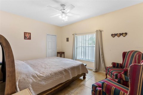 House in Kissimmee, Florida 3 bedrooms, 208.01 sq.m. № 2225409 - photo 30