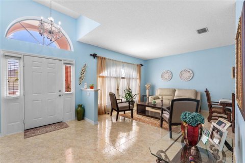 House in Kissimmee, Florida 3 bedrooms, 208.01 sq.m. № 2225409 - photo 7