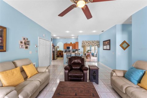 House in Kissimmee, Florida 3 bedrooms, 208.01 sq.m. № 2225409 - photo 21