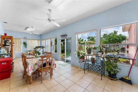 House in Kissimmee, Florida 3 bedrooms, 208.01 sq.m. № 2225409 - photo 22