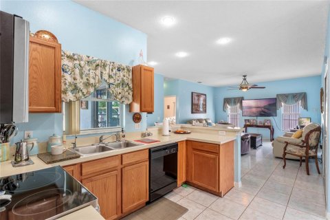 House in Kissimmee, Florida 3 bedrooms, 208.01 sq.m. № 2225409 - photo 15