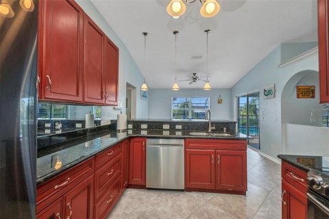 Villa ou maison à vendre à Port Charlotte, Floride: 3 chambres, 180.04 m2 № 2097549 - photo 29