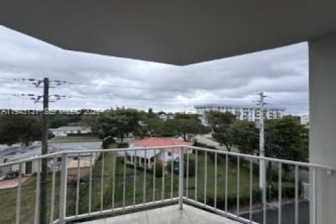 Apartamento en alquiler en North Miami Beach, Florida, 1 dormitorio, 72.46 m2 № 2001459 - foto 12