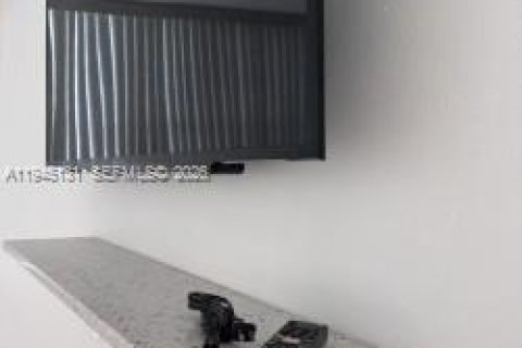 Apartamento en alquiler en North Miami Beach, Florida, 1 dormitorio, 72.46 m2 № 2001459 - foto 10