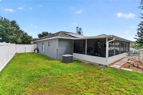 House in Lake Wales, Florida 3 bedrooms, 149.57 sq.m. № 2391538 - photo 3