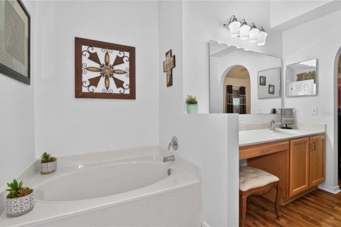 House in Lake Wales, Florida 3 bedrooms, 149.57 sq.m. № 2391538 - photo 23