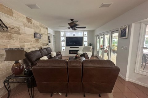 Villa ou maison à vendre à Palmetto Bay, Floride: 4 chambres, 197.88 m2 № 1955400 - photo 29