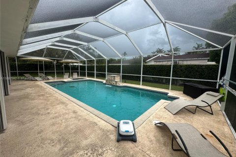 Villa ou maison à vendre à Palmetto Bay, Floride: 4 chambres, 197.88 m2 № 1955400 - photo 7
