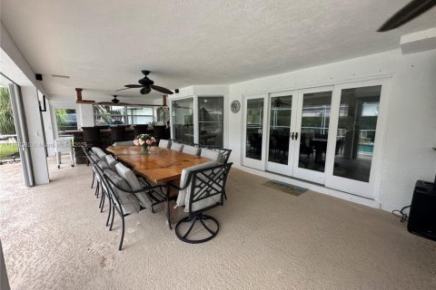 Villa ou maison à vendre à Palmetto Bay, Floride: 4 chambres, 197.88 m2 № 1955400 - photo 19