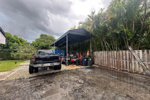 Villa ou maison à vendre à Palmetto Bay, Floride: 4 chambres, 197.88 m2 № 1955400 - photo 13