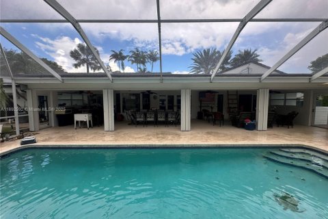 Villa ou maison à vendre à Palmetto Bay, Floride: 4 chambres, 197.88 m2 № 1955400 - photo 15