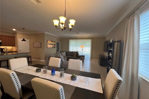 Villa ou maison à louer à North Port, Floride: 4 chambres, 189.06 m2 № 1571887 - photo 7