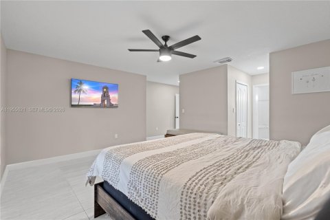 Купить виллу или дом в Хомстед, Флорида 4 спальни, 195.19м2, № 2026821 - фото 25