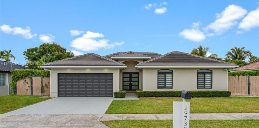 Дом в Хомстед, Флорида 4 спальни, 195.19м2 № 2026821