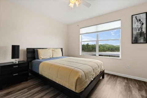House in Kissimmee, Florida 6 bedrooms, 253.07 sq.m. № 1747357 - photo 17