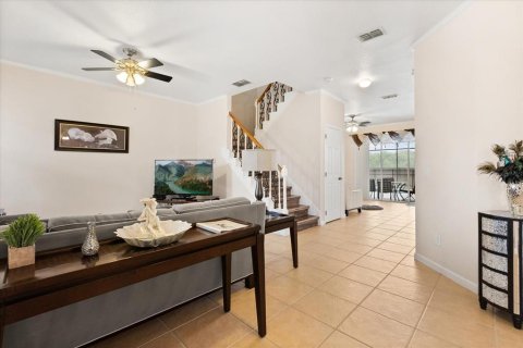 House in Kissimmee, Florida 6 bedrooms, 253.07 sq.m. № 1747357 - photo 2