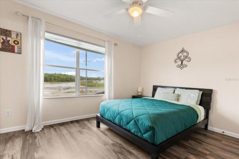 House in Kissimmee, Florida 6 bedrooms, 253.07 sq.m. № 1747357 - photo 20