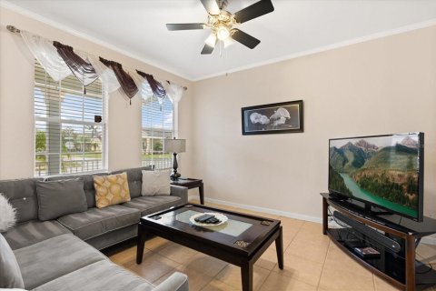 House in Kissimmee, Florida 6 bedrooms, 253.07 sq.m. № 1747357 - photo 3