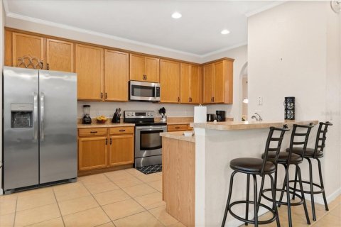 House in Kissimmee, Florida 6 bedrooms, 253.07 sq.m. № 1747357 - photo 9