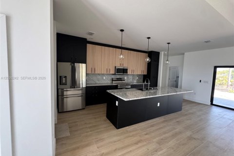 Villa ou maison à vendre à LaBelle, Floride: 5 chambres, 204.38 m2 № 2084273 - photo 3