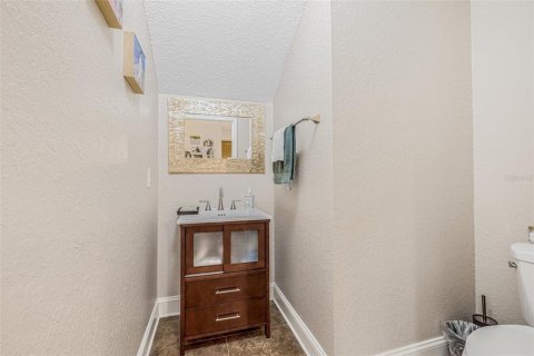 Townhouse in Saint Petersburg, Florida 3 bedrooms, 192.77 sq.m. № 1749641 - photo 20