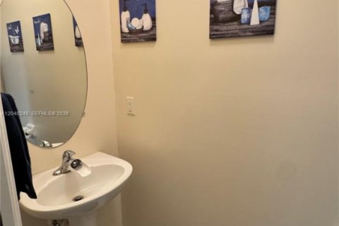 Condo in Homestead, Florida, 3 bedrooms № 2087178 - photo 8