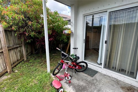 Condo in Homestead, Florida, 3 bedrooms № 2087178 - photo 25