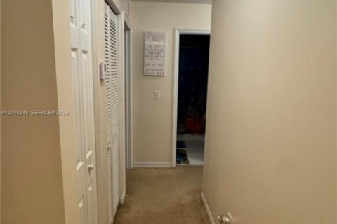 Condo in Homestead, Florida, 3 bedrooms № 2087178 - photo 13