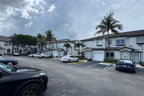 Condo in Homestead, Florida, 3 bedrooms № 2087178 - photo 2