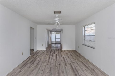 Apartment in Venice, Florida 2 bedrooms, 83.61 sq.m. № 2213568 - photo 9