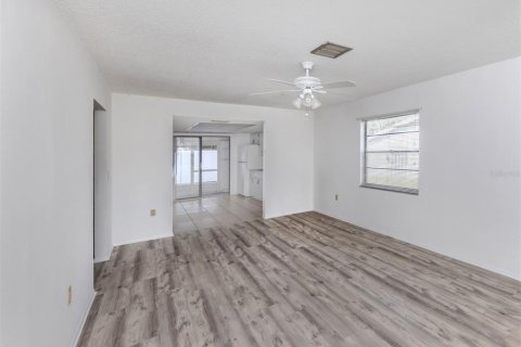 Apartment in Venice, Florida 2 bedrooms, 83.61 sq.m. № 2213568 - photo 8