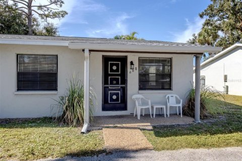 Apartment in Venice, Florida 2 bedrooms, 83.61 sq.m. № 2213568 - photo 2