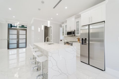 Купить виллу или дом в Нейплс, Флорида 3 спальни, 204.01м2, № 2044645 - фото 20