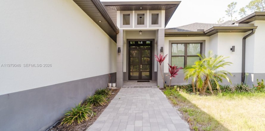 Дом в Нейплс, Флорида 3 спальни, 204.01м2 № 2044645