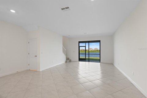 Touwnhouse à louer à Bradenton, Floride: 3 chambres, 178.84 m2 № 2414924 - photo 4