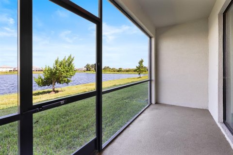 Touwnhouse à louer à Bradenton, Floride: 3 chambres, 178.84 m2 № 2414924 - photo 5
