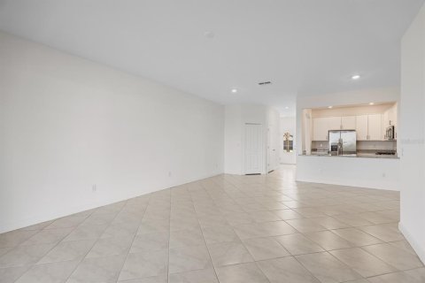 Touwnhouse à louer à Bradenton, Floride: 3 chambres, 178.84 m2 № 2414924 - photo 10