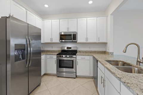 Touwnhouse à louer à Bradenton, Floride: 3 chambres, 178.84 m2 № 2414924 - photo 3