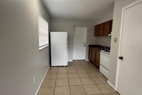 Appartement à louer à Zephyrhills, Floride: 2 chambres, 69.68 m2 № 2430681 - photo 8