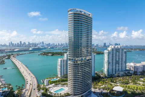 Condo in Miami Beach, Florida, 4 bedrooms № 2023446 - photo 2