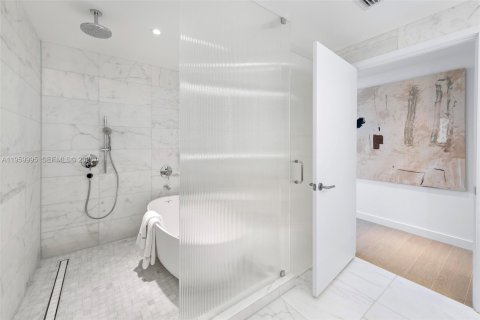 Condo in Miami Beach, Florida, 4 bedrooms № 2023446 - photo 29