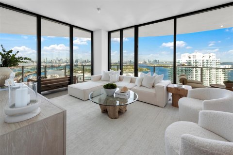 Condo in Miami Beach, Florida, 4 bedrooms № 2023446 - photo 15