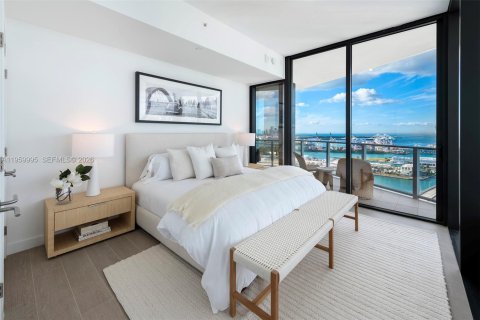 Condo in Miami Beach, Florida, 4 bedrooms № 2023446 - photo 11