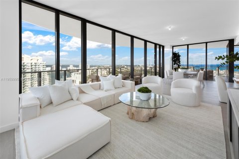 Condo in Miami Beach, Florida, 4 bedrooms № 2023446 - photo 14