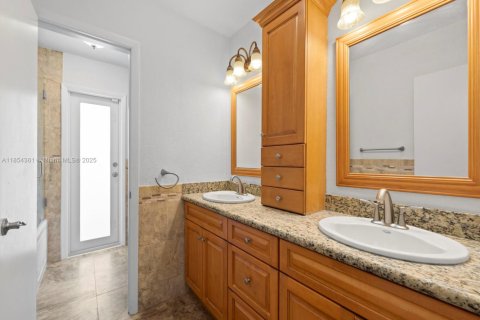 Casa en venta en Palmetto Bay, Florida, 4 dormitorios, 199.65 m2 № 1878738 - foto 30