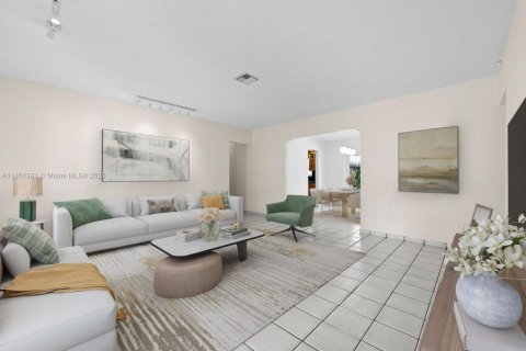Casa en venta en Palmetto Bay, Florida, 4 dormitorios, 199.65 m2 № 1878738 - foto 7